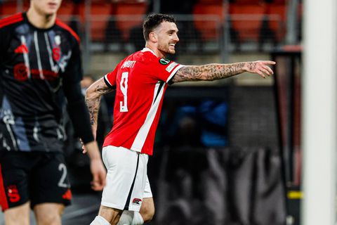 AZ stuurt oude bekende met nederlaag naar huis in Conference League: Troy Parrott de gevierde man