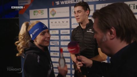 Joy Beune en Jenning de Boo vieren afsluiting van schaatsseizoen met opvallend cadeau: 'Die gaan wij delen'