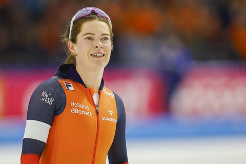 Nederlandse topschaatsster (29) geniet van emotioneel afscheid: 'Dit betekent veel voor mij'