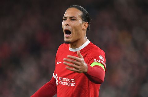 'Hele slechte wedstrijd': vreselijke avond voor Virgil van Dijk en Liverpool tegen Marten de Roon en Teun Koopmeiners