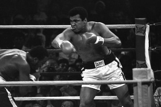 Iconisch broekje van Muhammed Ali moet miljoenen opleveren: 'Voor sportliefhebber met geld is dat het zeker waard'