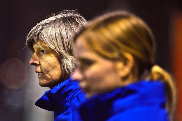 Ajax Vrouwen heeft beet en presenteert opvolger van Suzanne Bakker als coach