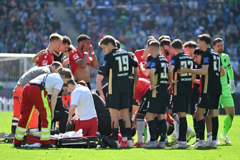 Spelers 'in shock' na afgrijselijke blessure in Duitsland: 'Ik zag het vanaf 60 meter'