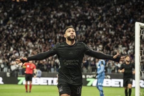 Memphis Depay is verbaasd over aandacht voor liefhebberij: 'Dat is een normale dag voor me'