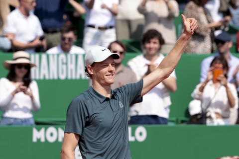 Dit enorme bedrag verdient toptennisser Jannik Sinner met titel in Monte Carlo