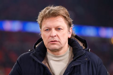 Voetbalanalist Youri Mulder (57) vindt nieuwe liefde achter de schermen bij Vandaag Inside: 'Heel erg gelukkig'