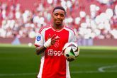 Steven Bergwijn scoorde een hattrick tegen Almere City. Pro Shots