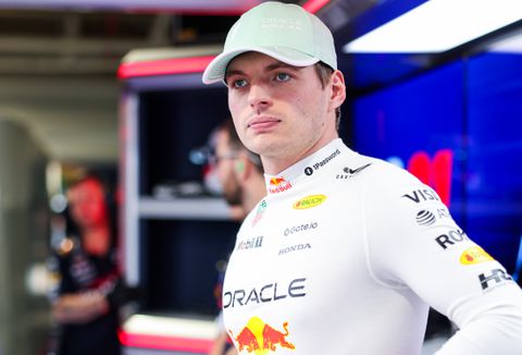 Verbazing over ‘onhandige actie’ van Max Verstappen: 'Is er niemand die dat even opzoekt?'