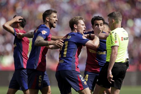 Groot schandaal in Spanje: VAR-audio wekt woede bij Barcelona na El Clásico