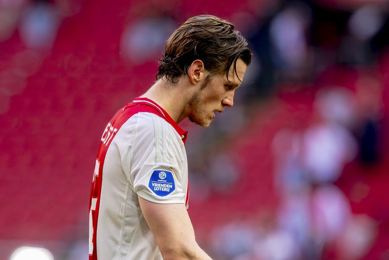 Verbazing over tranen van Wout Weghorst na zeperd met Ajax: 'Hij doet altijd net alsof zijn hele familie is omgekomen'