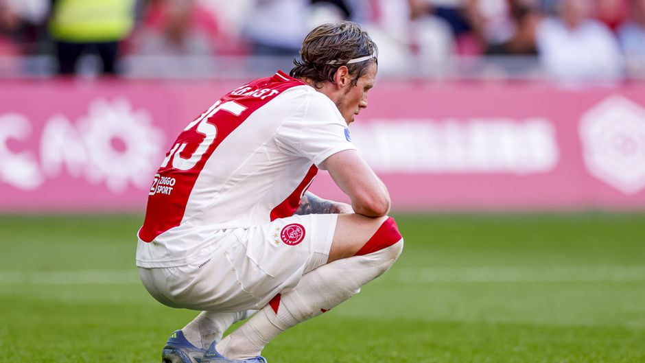 Johan Derksen ziet 'onwerkelijk' Ajax: 'Niet beter dan welke club ook in het linkerrijtje'