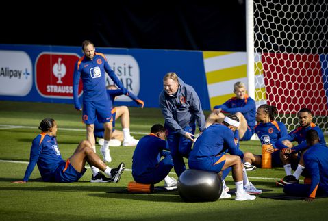 Spelers Oranje brengen bondscoach aan het twijfelen: 'Ze hebben het eigenlijk wel verdiend'