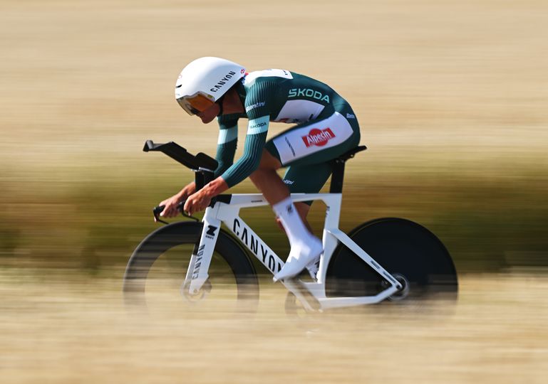 Topwielrenner Mathieu van der Poel wil revanche voor verloren weddenschap: 'Misschien in de Tour de France'