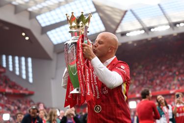 Arne Slot staat op punt Nederlandse trainer aan technische staf van Liverpool toe te voegen
