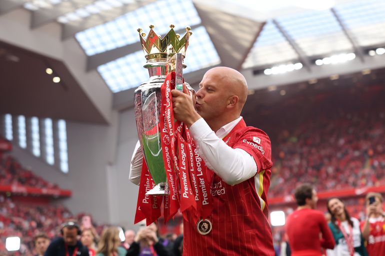 Arne Slot staat op punt Nederlandse trainer aan technische staf van Liverpool toe te voegen