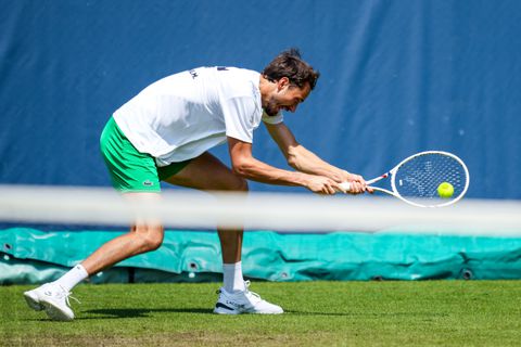 Daniil Medvedev voorkomt dat dramatische reeks toptennissers op Libéma Open doorzet