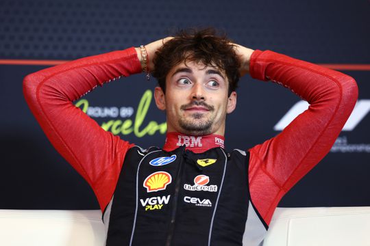 Ontevreden Charles Leclerc overweegt vertrek bij Ferrari: verrassende optie lonkt