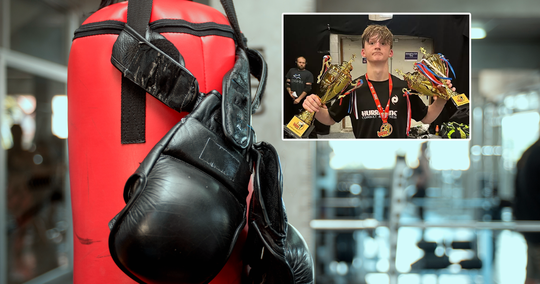 Talentvolle kickbokser (15) overleden na controversieel gevecht: 'Hij zakte in elkaar over de touwen'