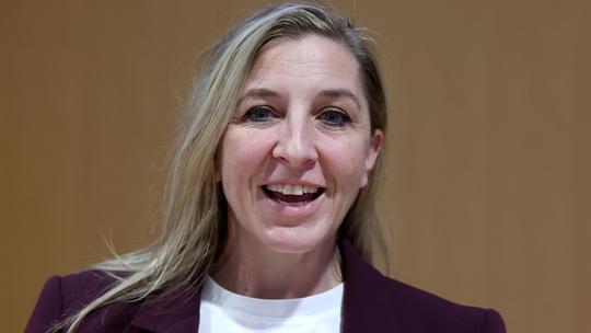 Keuze van schaatskampioene Anni Friesinger (49) pakt verkeerd uit: 'Ik was te optimistisch'
