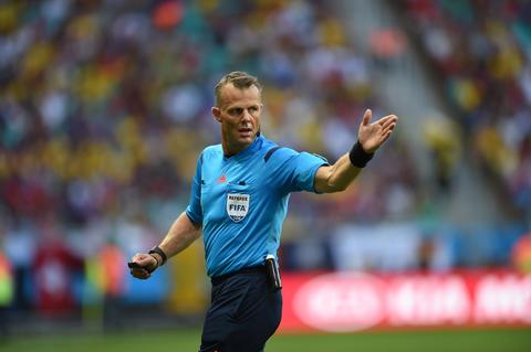 Ex-toparbiter Björn Kuipers (53) openhartig over enorme teleurstelling door Oranje: 'Dat was mijn doodsteek'