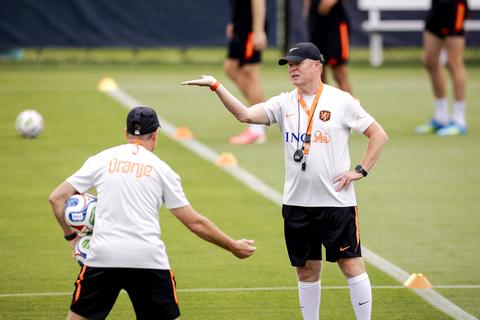 Ronald Koeman Jr. geeft vader advies voor Nederlands elftal op het WK: 'Iets meer als Louis van Gaal'