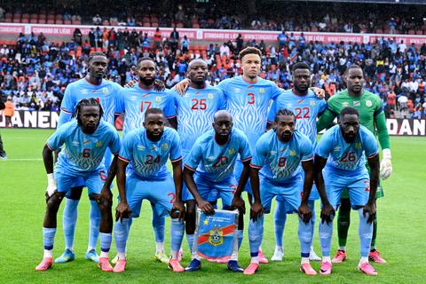 Selectie van Congo arriveert in opmerkelijke outfits bij WK voetbal in Amerika