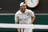 Toeschouwer bij Wimbledon kreeg ace op pijnlijke plek: 'Ik begon net te ontspannen'