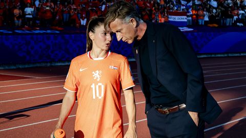 Daniëlle van de Donk reageert op ophef bij Oranje Leeuwinnen: 'Het valt allemaal wel mee'