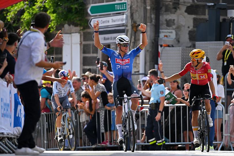 Mathieu van der Poel na zijn ritzege. © Getty Images.
