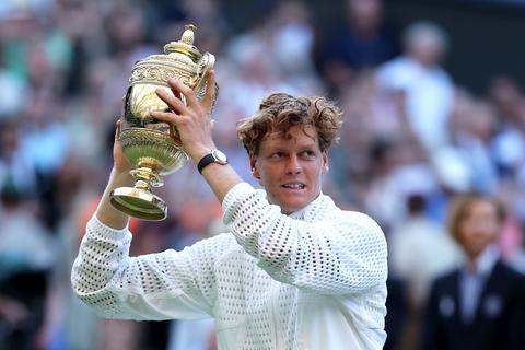 Dit verhoogde bedrag aan prijzengeld verdient Jannik Sinner met zijn winst van Wimbledon