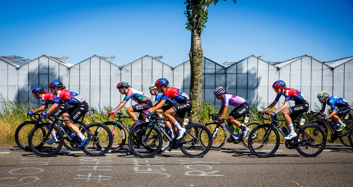 Groot feest in Rotterdam en Den Haag: bekijk hier de mooiste foto's van de start van de Tour de France Femmes in Nederland