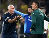 José Mourinho is boos tijdens Fenerbahçe - Feyenoord © Getty Images