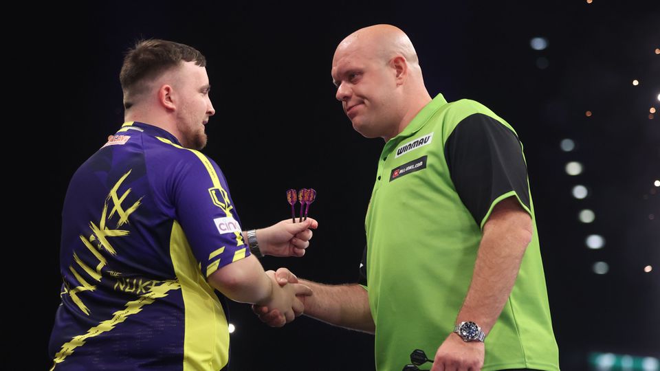 'Nonchalante' topdarter Luke Littler volgt lijn van Michael van Gerwen: 'Daar vonden mensen weer wat van' image