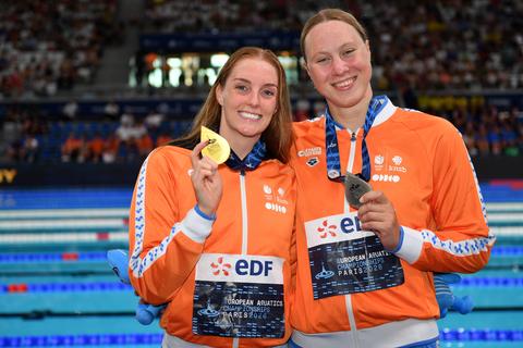 Topzwemster Marrit Steenbergen verdient veel prijzengeld op EK met tweemaal goud en zilver