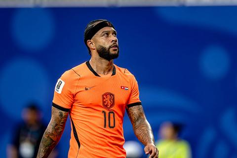 Woedende Memphis Depay haalt hard uit na 'onaanvaardbaar gedrag': 'Dit laat ik niet ongestraft'