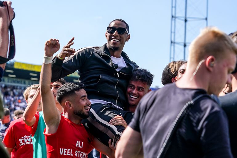 Veroordeelde Joshua Brenet vindt nieuwe club in buitenland na gedwongen vertrek bij FC Twente