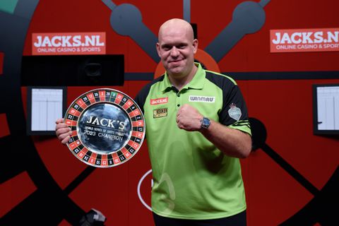 Michael van Gerwen aast op titelprolongatie in eigen land: 'Maar het gaat lastig worden'