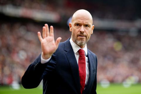 Boze Erik ten Hag haalt uit naar Cristiano Ronaldo: 'Hij zit helemaal in Saoedi-Arabië, ver weg van Manchester'