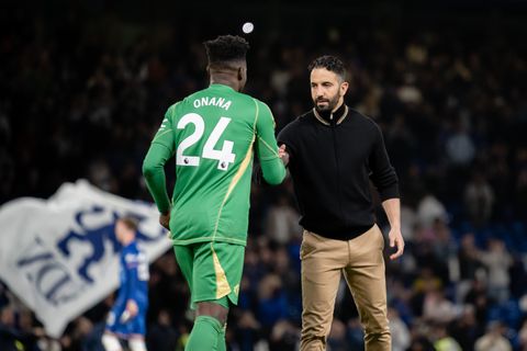 Manchester United-coach wenst keeper André Onana het beste na pijnlijk vertrek: 'Het is moeilijk voor hem'