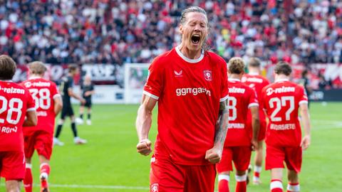 LIVE Eredivisie | Belangrijk aandeel Wout Weghorst bij zege FC Twente; Ajax wacht zware klus na nederlaag tegen PSV