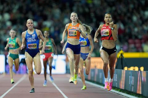 Femke Broeders-Bol casht tienduizenden euro's aan prijzengeld bij lucratief atletiektoernooi