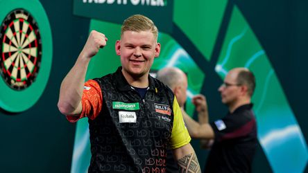 Mike De Decker vermorzelt droom van Dimitri Van den Bergh, ook Luke Humpries ijzersterk tijdens World Grand Prix