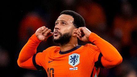 Hongerige Memphis Depay klopt zichzelf op de borst na nieuw record: 'Ik zie niemand die beter is dan ik'
