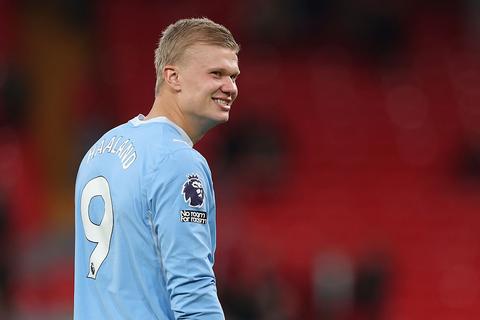 Topvoetballer Erling Haaland koopt luxe woning op bijzondere plek en krijgt vertrouwde buurman