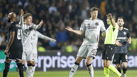 Dit is de scheidsrechter bij RB Leipzig - PSV: Schotse arbiter zorgde voor woede bij duel van Ajax