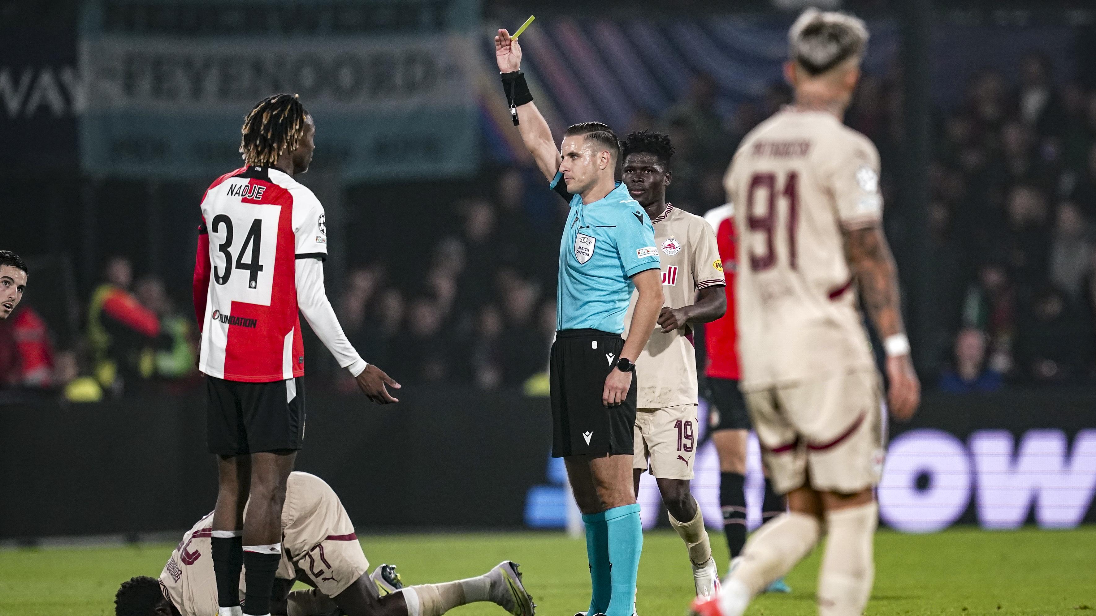 Dit is de scheidsrechter bij Feyenoord - Como: Litouwse arbiter gaf ...