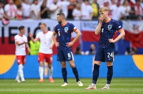 Tranen bij Nederlands elftal tijdens bijzonder moment op EK voetbal: 'Die gedachte deed wat met me'