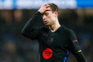 'FC Barcelona pessimistisch over toekomst Frenkie de Jong: geen vooruitgang op korte termijn'