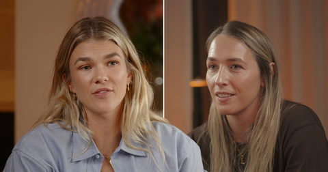 Handbaliconen Lois Abbingh en Tess Lieder openhartig over 'rollercoaster' op gouden WK: 'We durfden niet te kijken'