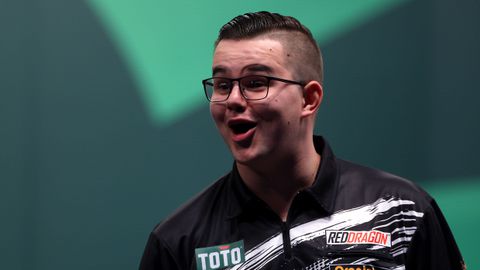 Gian van Veen wisselt speciaal voor het WK darts zijn opkomstnummer in: 'Zit een lekkere beat in'